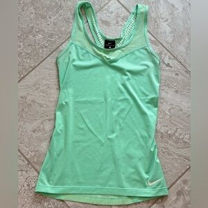 Nike Women's Hypercool Racerback Mint Green Tank Top, size XS